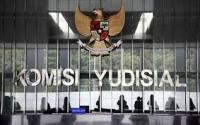 Jatuhkan Vonis Bebas, Hakim di Pelalawan ini Dilaporkan ke Komisi Yudisial